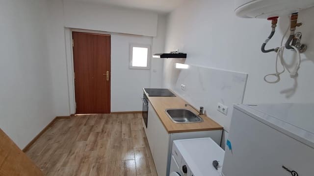 1 quarto Loft para arrendar em Elche / Elx - 500 € (Ref: 9456468)