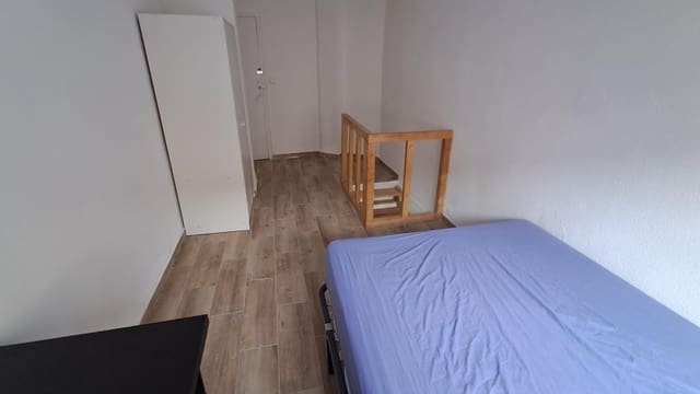 1 quarto Loft para arrendar em Elche / Elx - 500 € (Ref: 9456468)