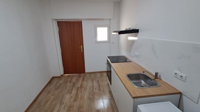 1 quarto Loft para arrendar em Elche / Elx - 500 € (Ref: 9456468)
