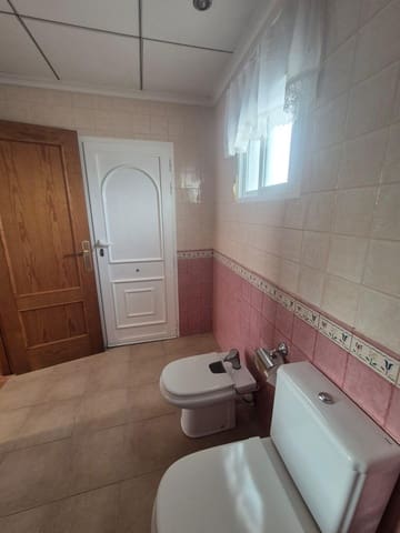 Bungalow de 1 habitación en Matola, Elche / Elx en alquiler - 700 € (Ref: 9474979)