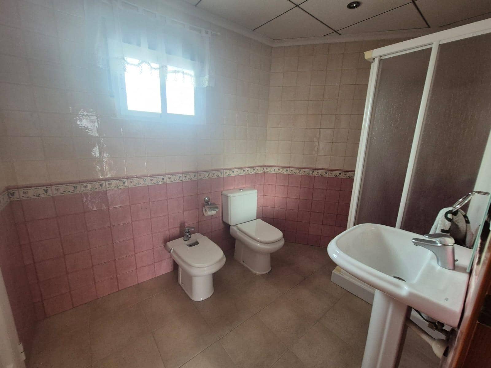 Bungalow de 1 habitación en Matola en alquiler - 700 € (Ref: 9474979)