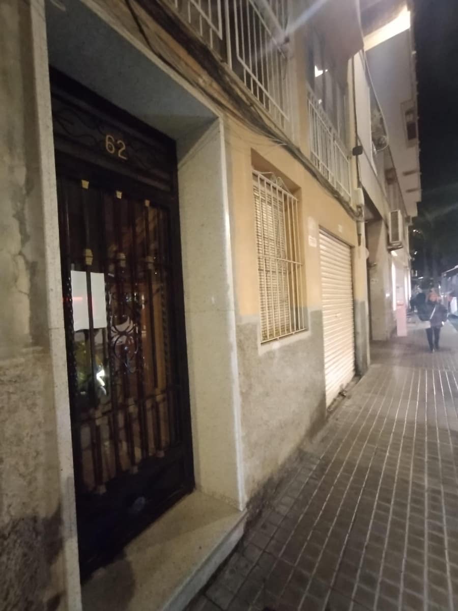 4 bedroom Flat for sale in Elche / Elx - € 115,000 (Ref: 9482118)