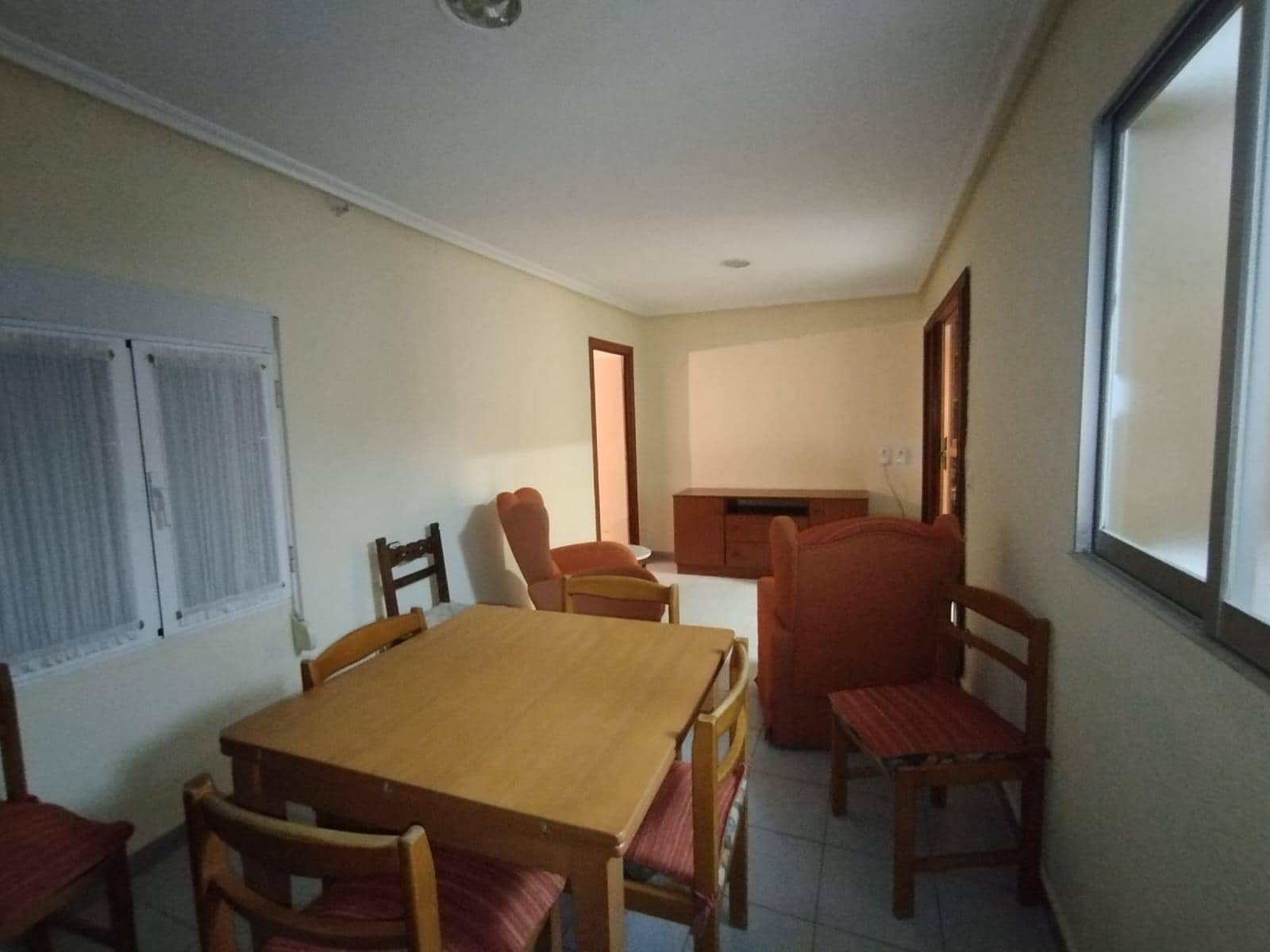 4 bedroom Flat for sale in Elche / Elx - € 115,000 (Ref: 9482118)