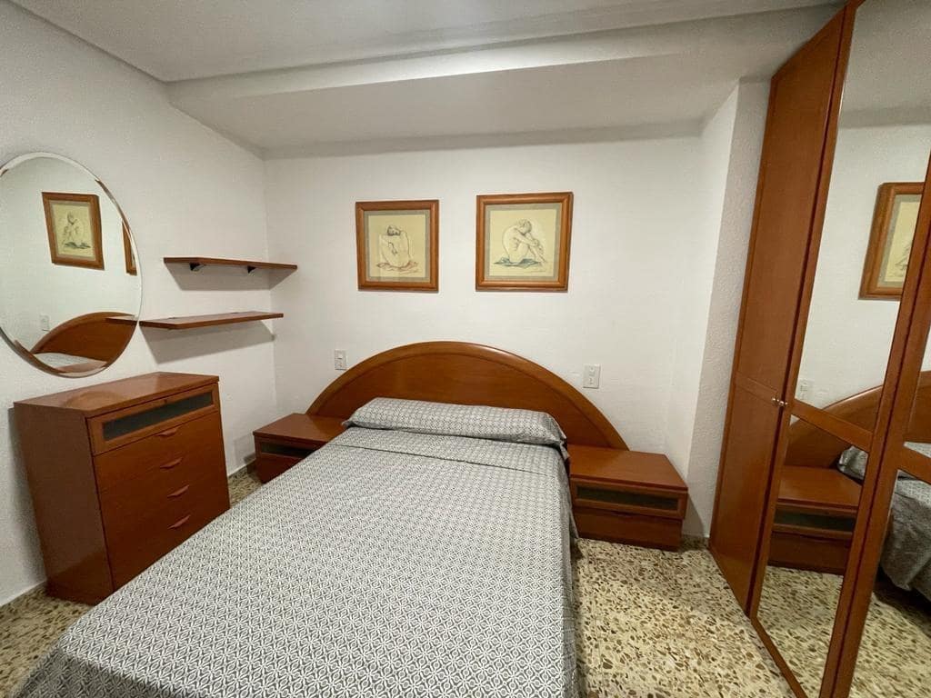 3 soveværelse Lejlighed til leje i Elche / Elx - € 800 (Ref: 9495456)