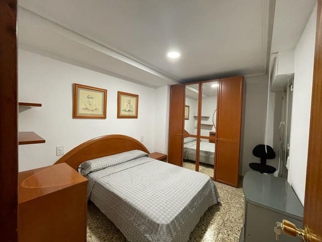 3 soveværelse Lejlighed til leje i Elche / Elx - € 800 (Ref: 9495456)