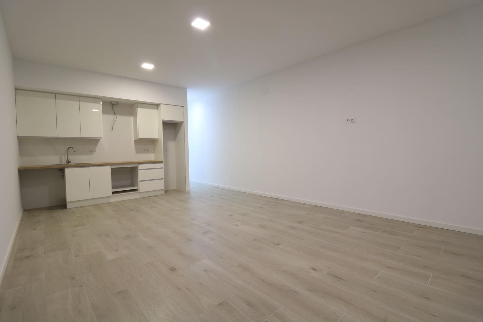 3 bedroom Flat for sale in Elche / Elx - € 159,000 (Ref: 9502559)