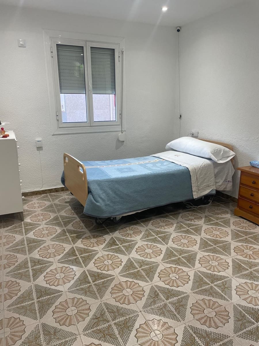 3 soverom Leilighet til salgs i Elche / Elx - € 120 000 (Ref: 9519115)