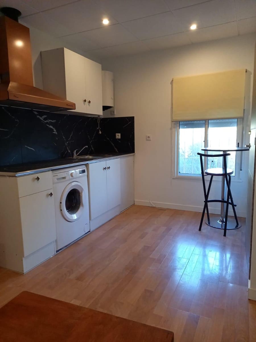 1 bedroom Flat for rent in Crevillente / Crevillent - € 450 (Ref: 9533888)