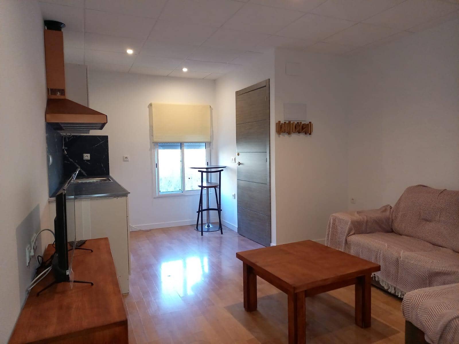 1 bedroom Flat for rent in Crevillente / Crevillent - € 450 (Ref: 9533888)