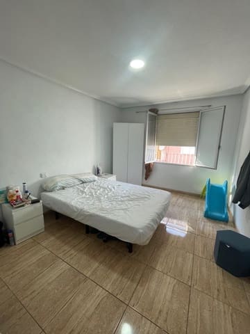 3 quarto Apartamento para venda em Elche / Elx - 95 000 € (Ref: 9543797)