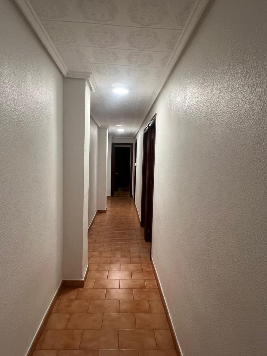 3 quarto Apartamento para venda em Elche / Elx - 147 000 € (Ref: 9565389)