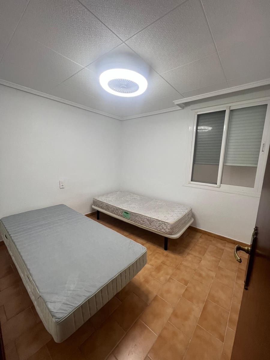 3 quarto Apartamento para venda em Elche / Elx - 147 000 € (Ref: 9565389)