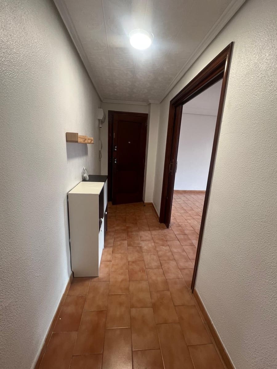 3 quarto Apartamento para venda em Elche / Elx - 147 000 € (Ref: 9565389)