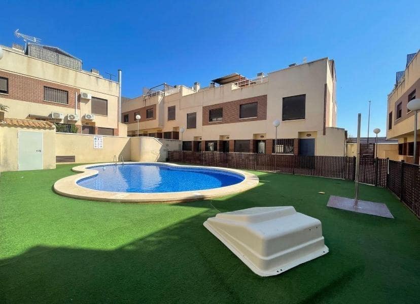 2 soveværelse Rækkehus til salg i San Isidro med swimmingpool garage - € 136.000 (Ref: 9565390)