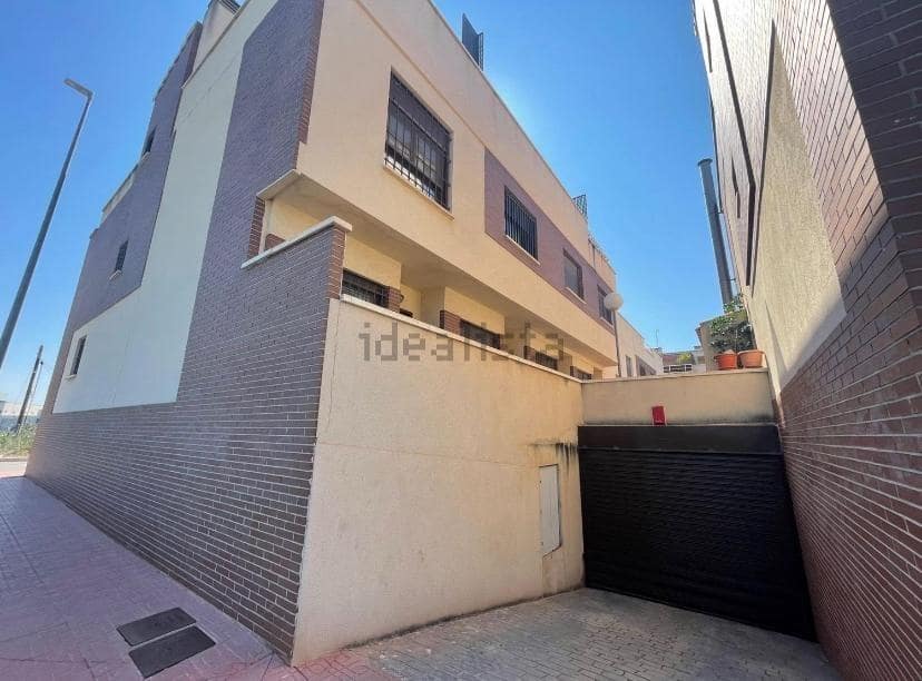 2 soveværelse Rækkehus til salg i San Isidro med swimmingpool garage - € 136.000 (Ref: 9565390)