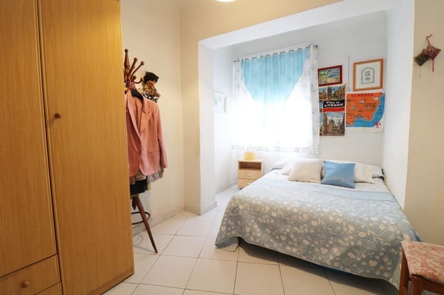 3 quarto Apartamento para venda em Elche / Elx - 104 000 € (Ref: 9571353)