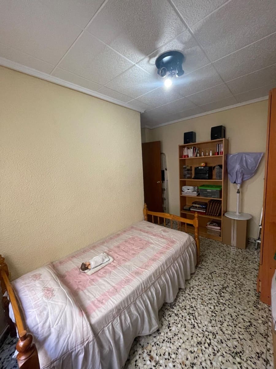 3 sypialnia Mieszkanie na sprzedaż w Elche / Elx - 99 000 € (Ref: 9586678)