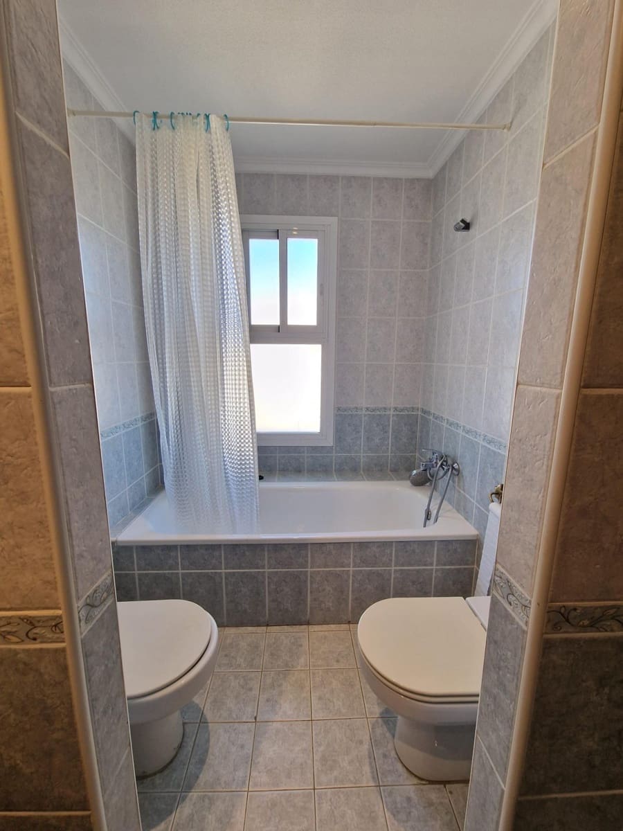 3 sovrum Takvåning att hyra i Elche / Elx med pool - 1 300 € (Ref: 9596349)