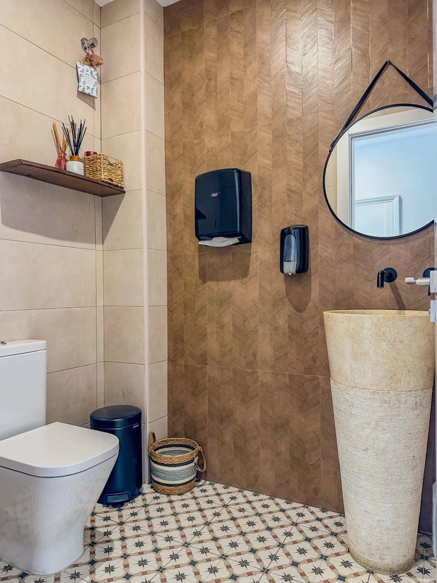 Negocio de 1 habitación en Benissa en alquiler - 1.500 € (Ref: 10021040)