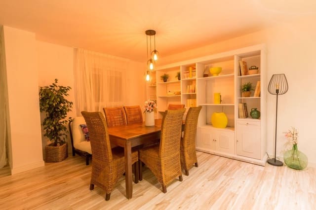 3 bedroom Flat for rent in Albacete city - € 1,700 (Ref: 6459645)