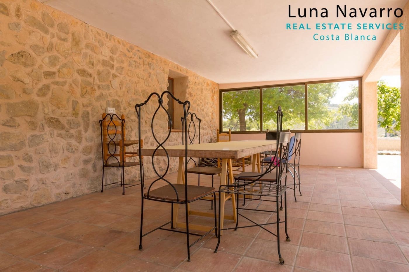 2 sovrum Finca/Hus på landet till salu i Confrides med garage - 373 000 € (Ref: 7164495)