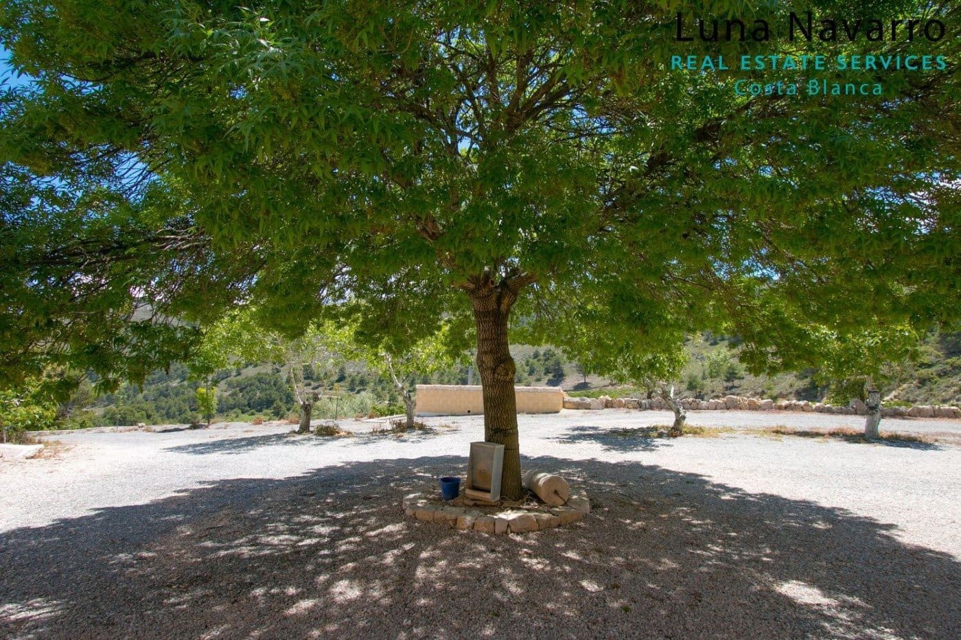 2 sovrum Finca/Hus på landet till salu i Confrides med garage - 373 000 € (Ref: 7164495)