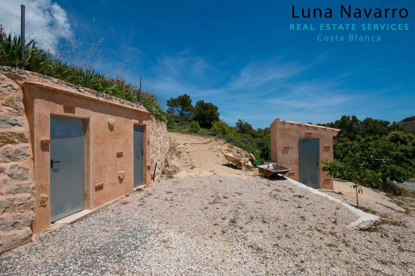 2 sovrum Finca/Hus på landet till salu i Confrides med garage - 373 000 € (Ref: 7164495)