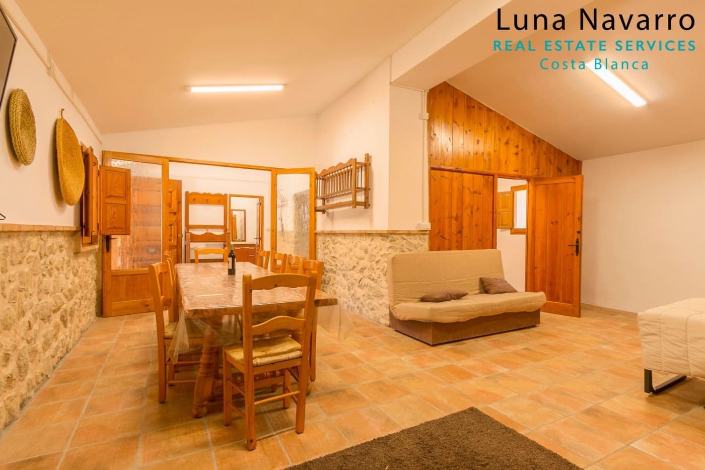 2 sovrum Finca/Hus på landet till salu i Confrides med garage - 373 000 € (Ref: 7164495)