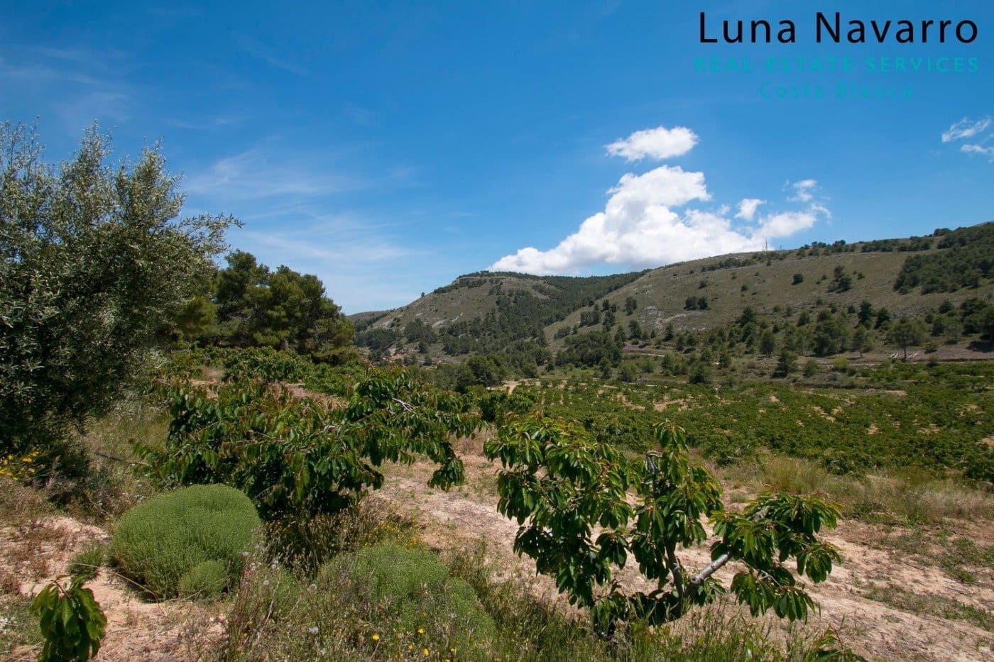 2 sovrum Finca/Hus på landet till salu i Confrides med garage - 373 000 € (Ref: 7164495)