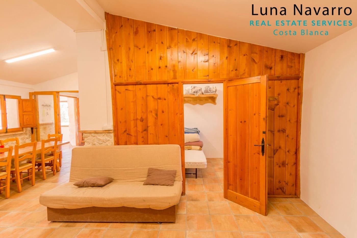 2 sovrum Finca/Hus på landet till salu i Confrides med garage - 373 000 € (Ref: 7164495)