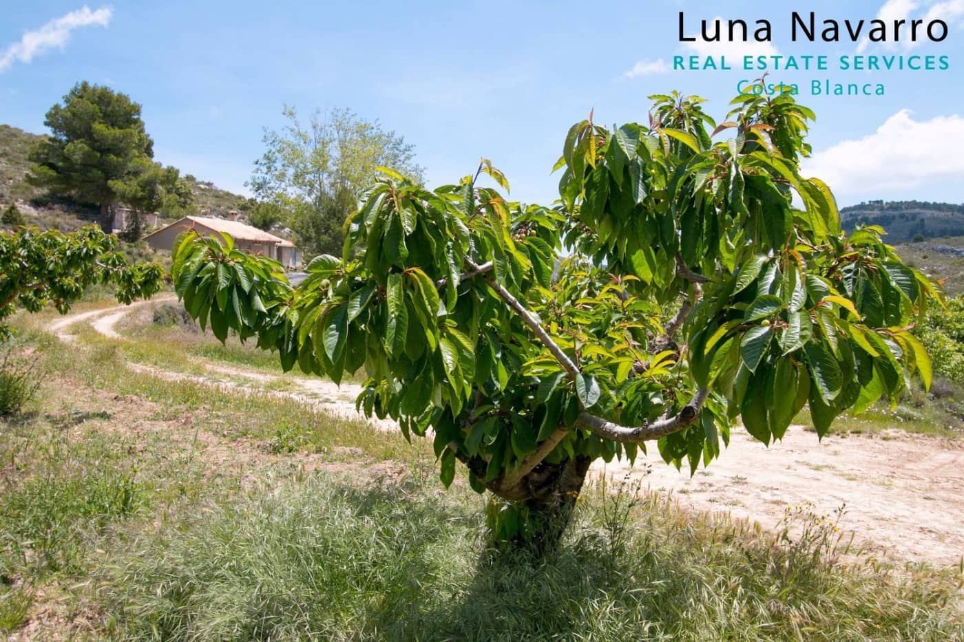 2 sovrum Finca/Hus på landet till salu i Confrides med garage - 373 000 € (Ref: 7164495)