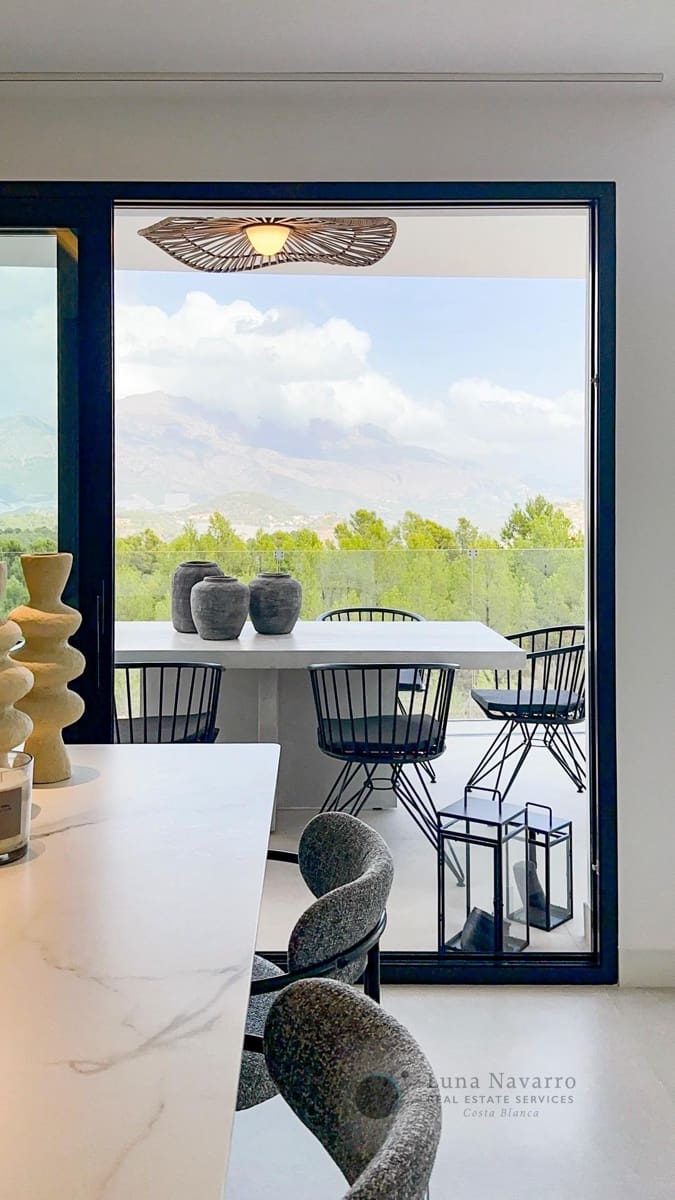 3 soverom Villa til salgs i Polop med svømmebasseng garasje - € 740 000 (Ref: 7581801)