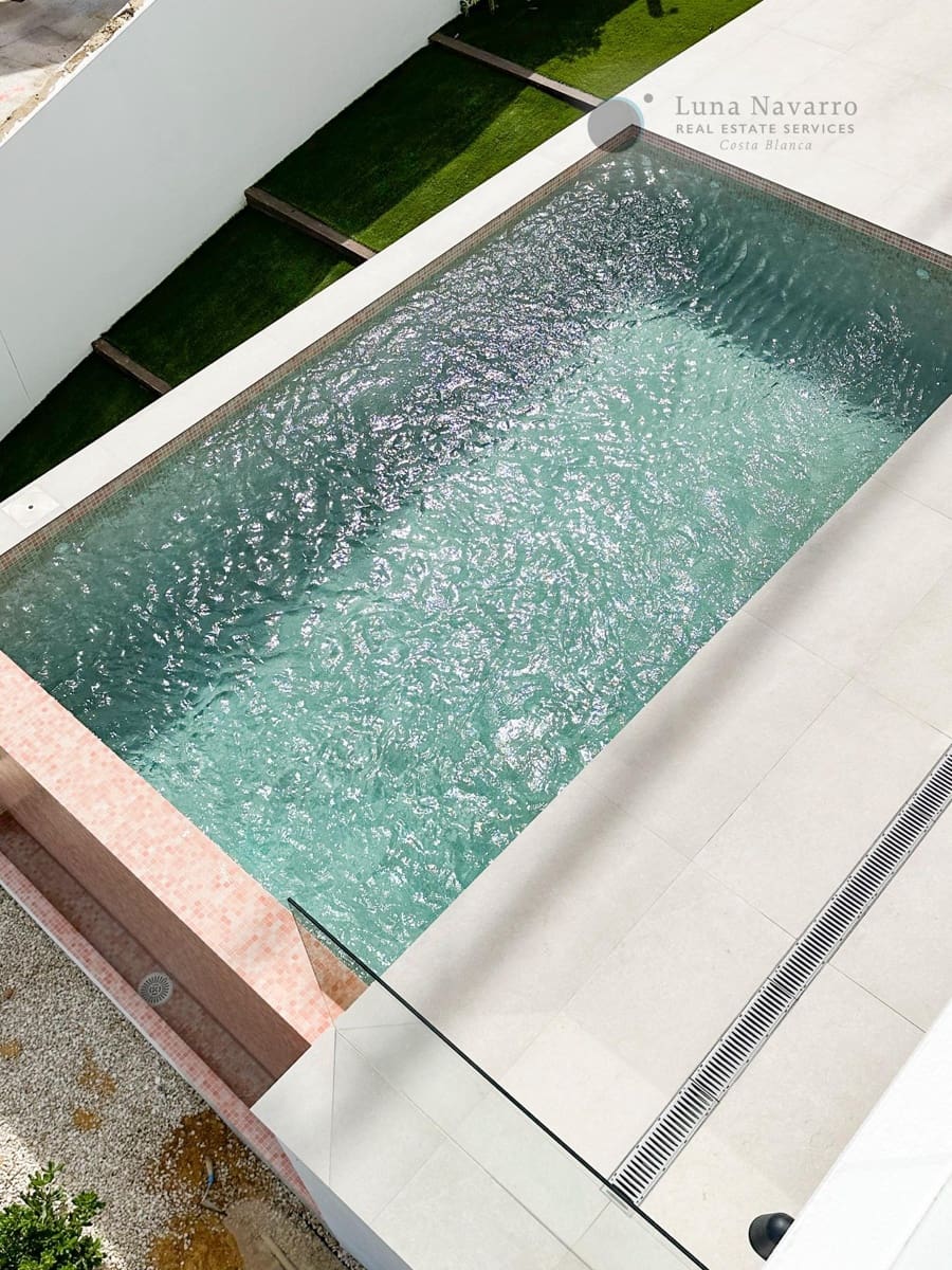 3 soverom Villa til salgs i Polop med svømmebasseng garasje - € 740 000 (Ref: 7581801)