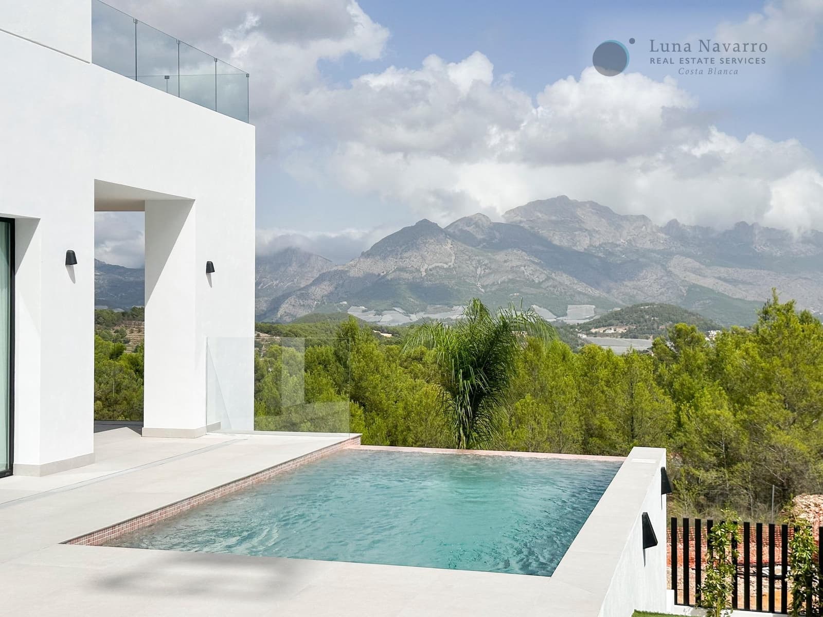 3 soverom Villa til salgs i Polop med svømmebasseng garasje - € 740 000 (Ref: 7581801)