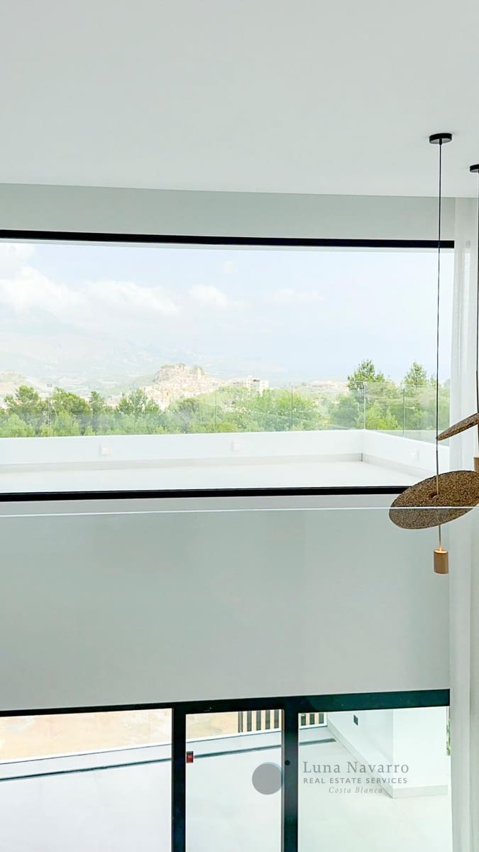 3 soverom Villa til salgs i Polop med svømmebasseng garasje - € 740 000 (Ref: 7581801)