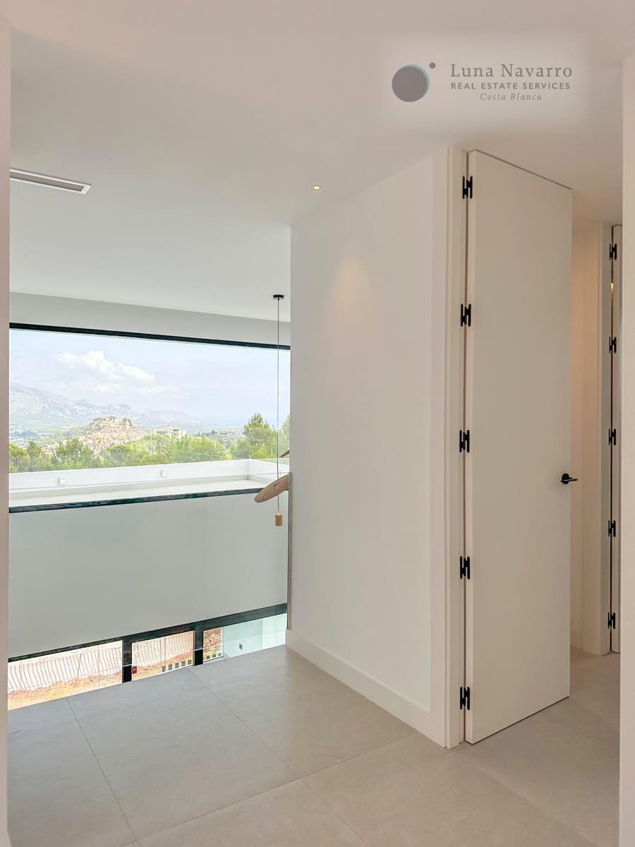 3 soverom Villa til salgs i Polop med svømmebasseng garasje - € 740 000 (Ref: 7581801)