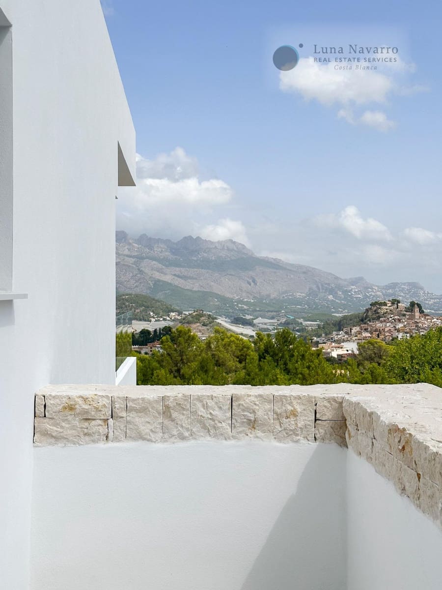 3 soverom Villa til salgs i Polop med svømmebasseng garasje - € 740 000 (Ref: 7581801)