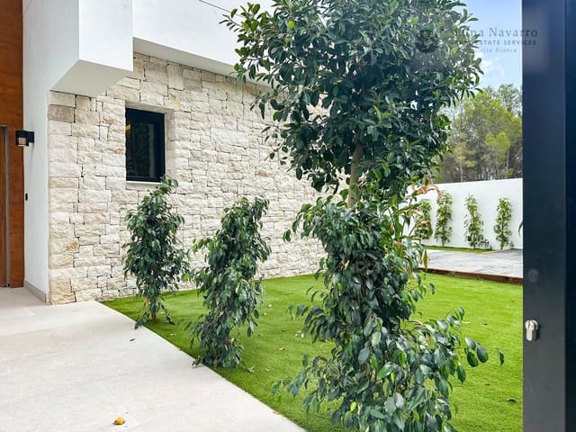 3 soverom Villa til salgs i Polop med svømmebasseng garasje - € 740 000 (Ref: 7581801)