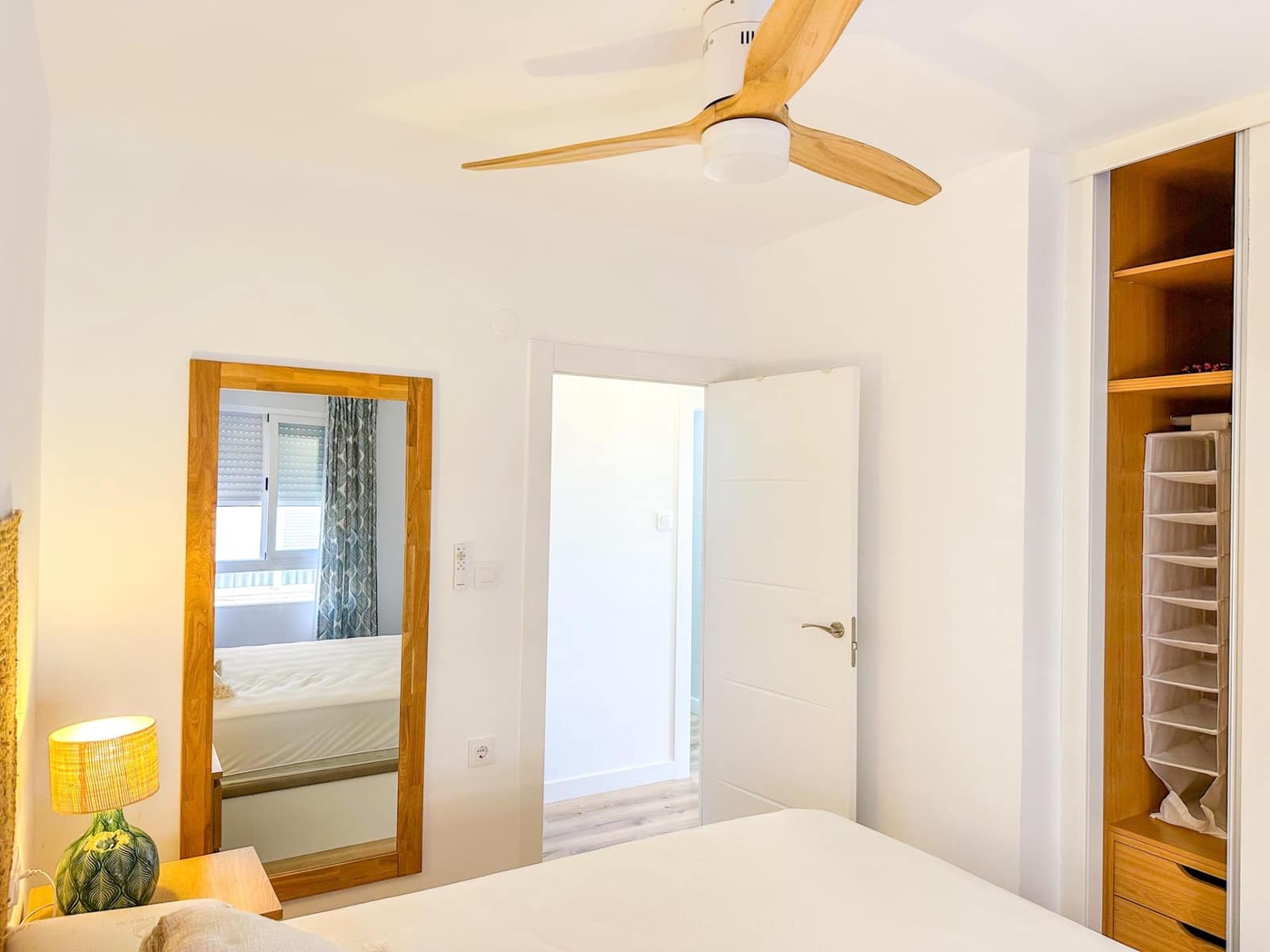 3 bedroom Apartment for rent in Valencia city - € 1,850 (Ref: 7713489)