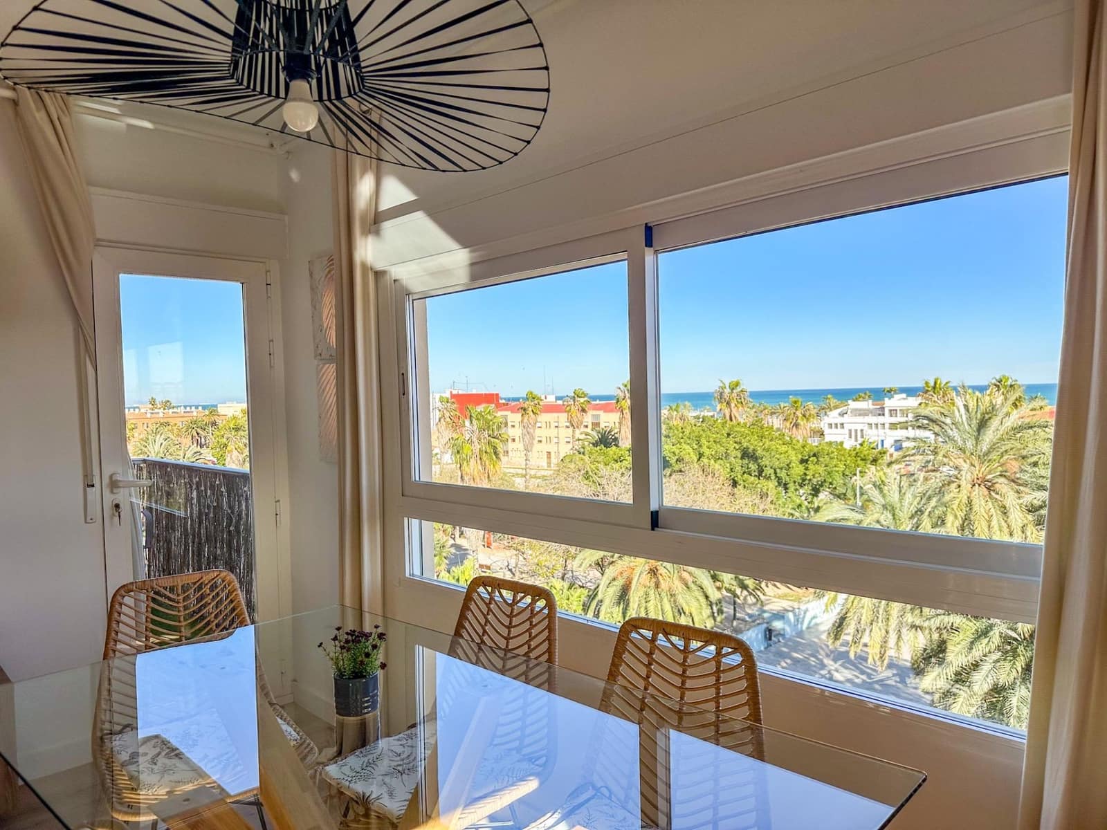 3 bedroom Apartment for rent in Valencia city - € 1,850 (Ref: 7713489)