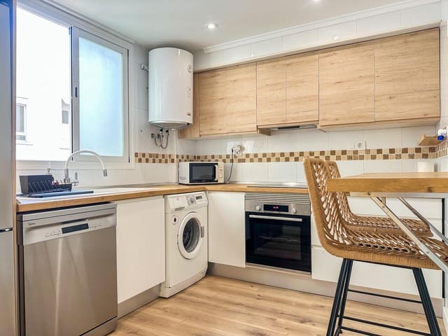 Appartement de 3 chambres à louer à Cabanyal-Canyamelar, Valence ville - 1 850 € (Ref: 7713489)