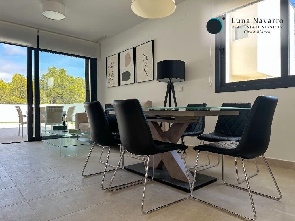 3 makuuhuone Huvila myytävänä paikassa La Nucia mukana uima-altaan 
autotalli - 600 000 € (Ref: 8167414)