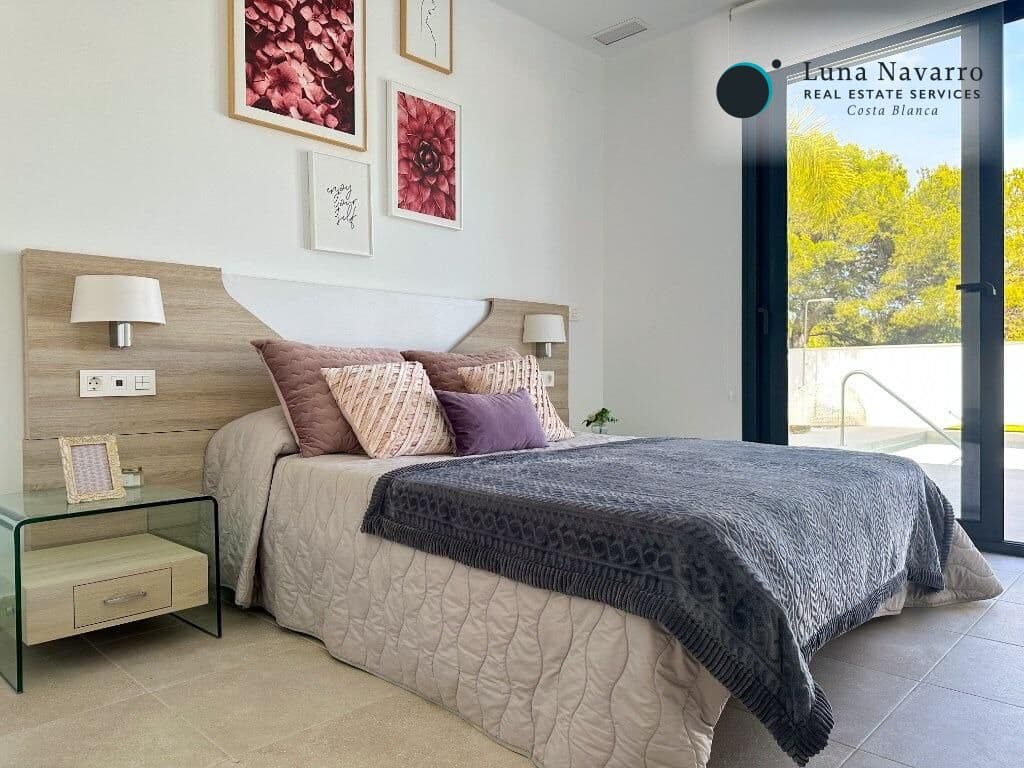 3 makuuhuone Huvila myytävänä paikassa La Nucia mukana uima-altaan 
autotalli - 600 000 € (Ref: 8167414)