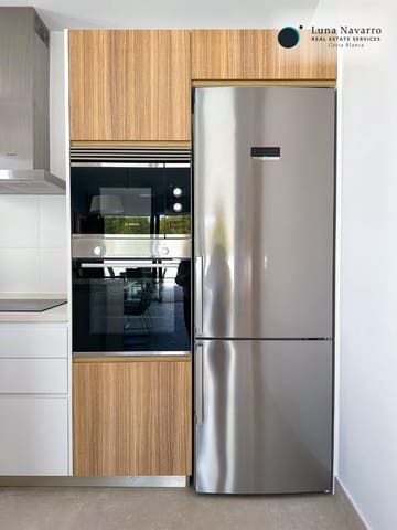 3 makuuhuone Huvila myytävänä paikassa La Nucia mukana uima-altaan 
autotalli - 600 000 € (Ref: 8167414)