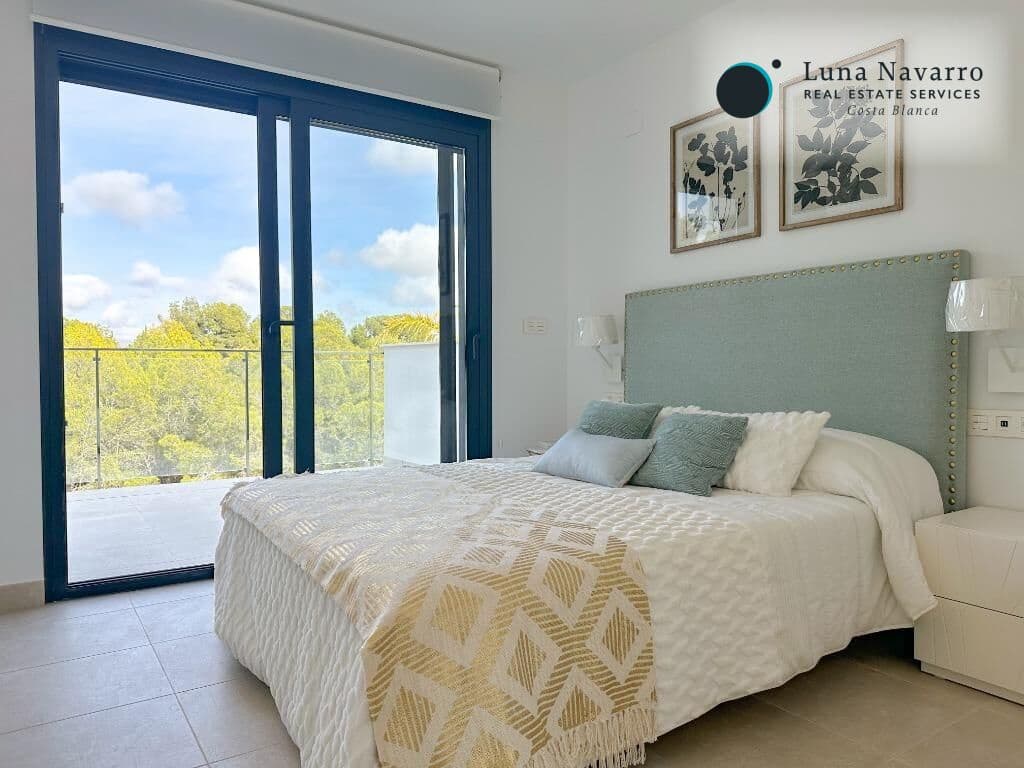 3 makuuhuone Huvila myytävänä paikassa La Nucia mukana uima-altaan 
autotalli - 600 000 € (Ref: 8167414)