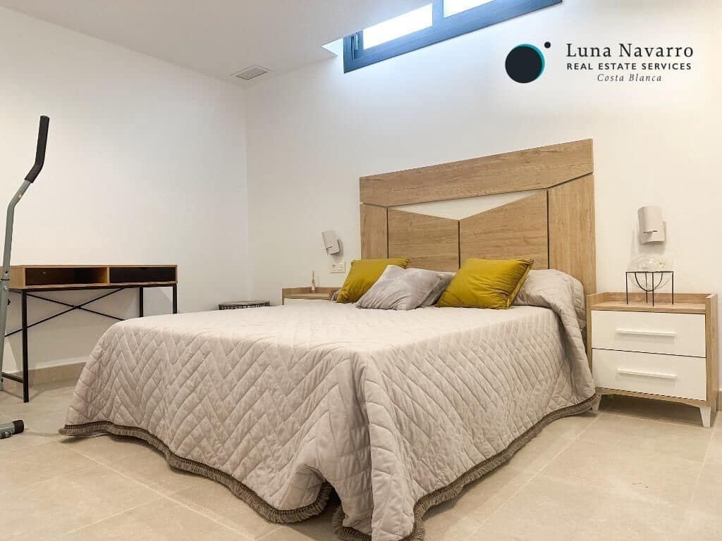 3 makuuhuone Huvila myytävänä paikassa La Nucia mukana uima-altaan 
autotalli - 600 000 € (Ref: 8167414)