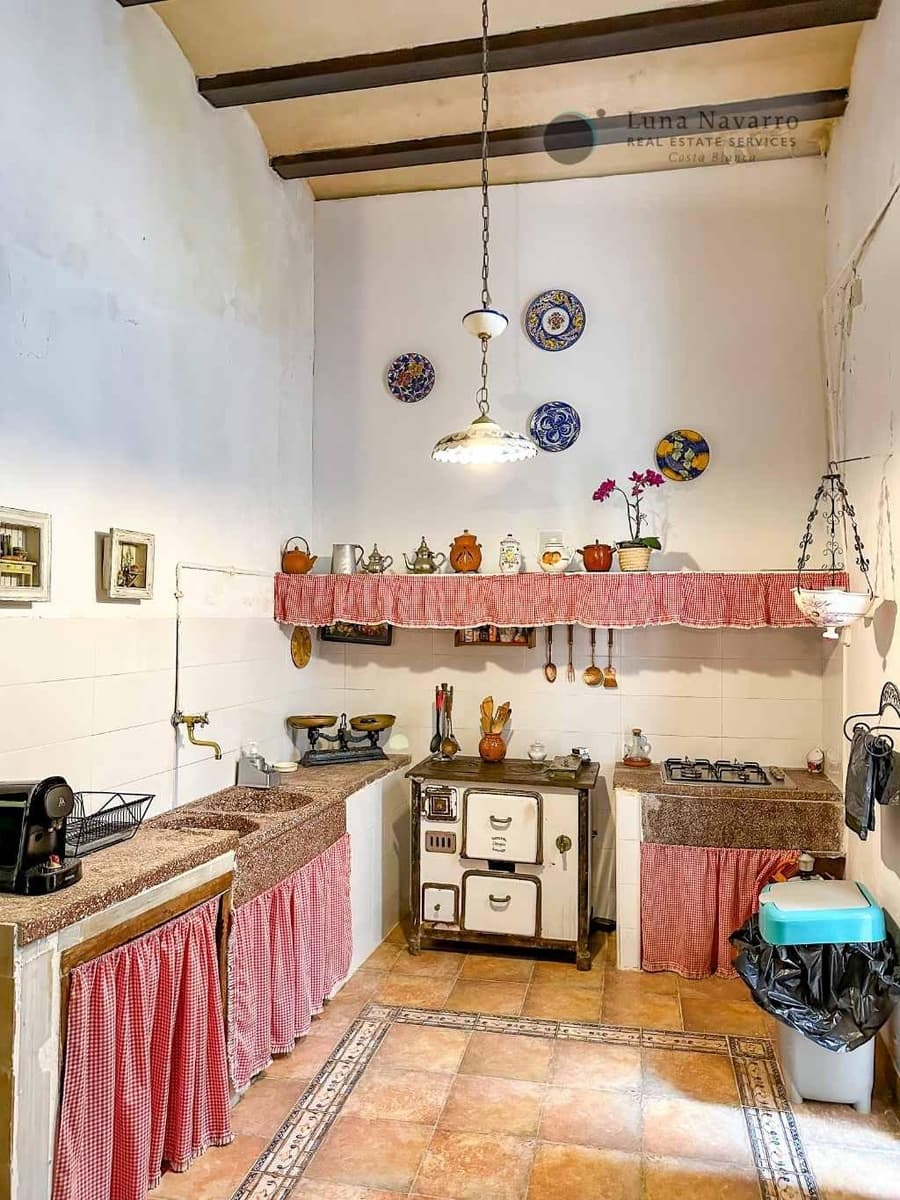 7 bedroom Hotel for sale in Altea with pool garage - € 1,990,000 (Ref: 8167418)