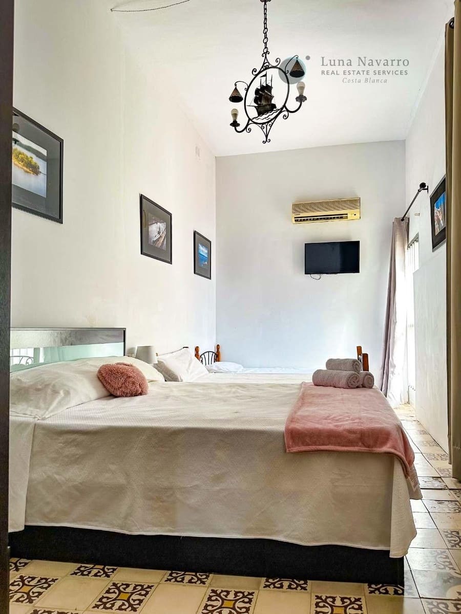 7 bedroom Hotel for sale in Altea with pool garage - € 1,990,000 (Ref: 8167418)