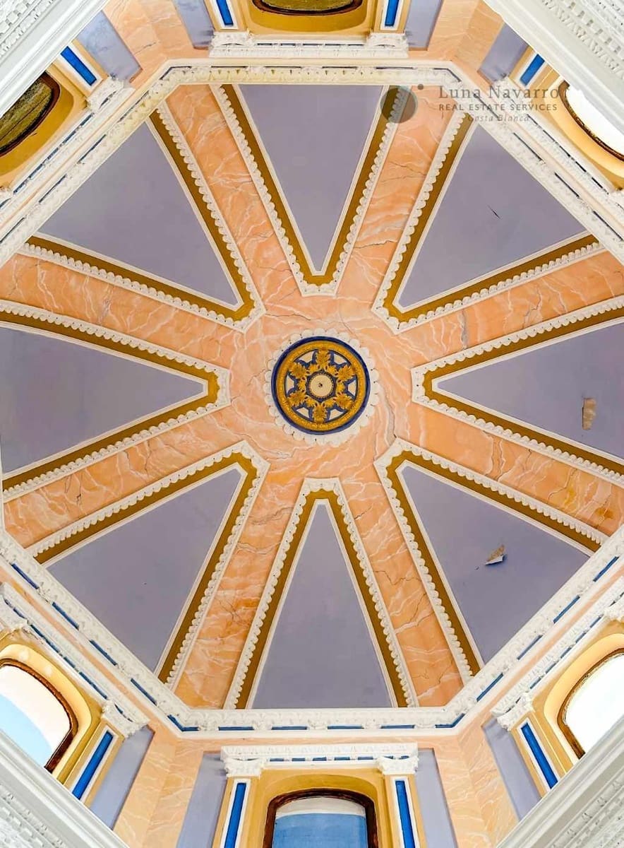 7 bedroom Hotel for sale in Altea with pool garage - € 1,990,000 (Ref: 8167418)