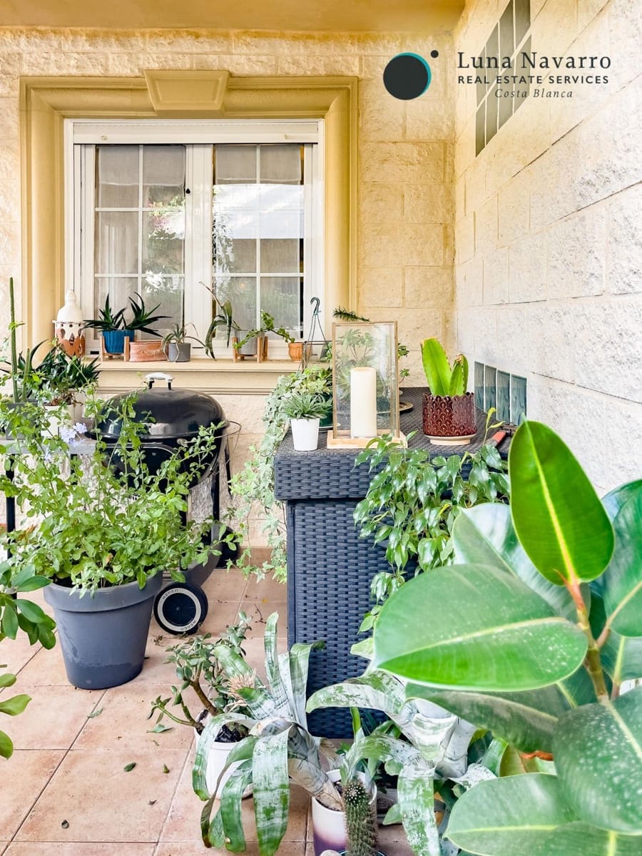 5 slaapkamer Rijtjeshuis te koop in Alfaz del Pi / L'Alfas del Pi met zwembad - € 450.000 (Ref: 8167426)